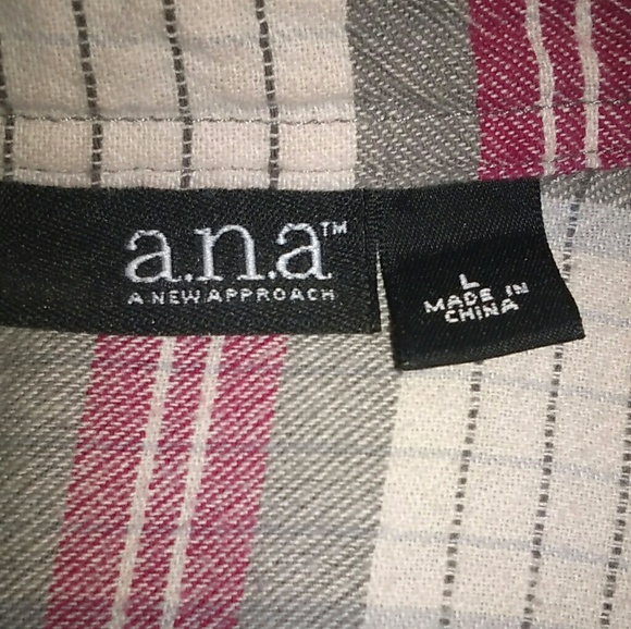 ➰🔆➰EUC plaid button down shirt - Picture 3 of 3